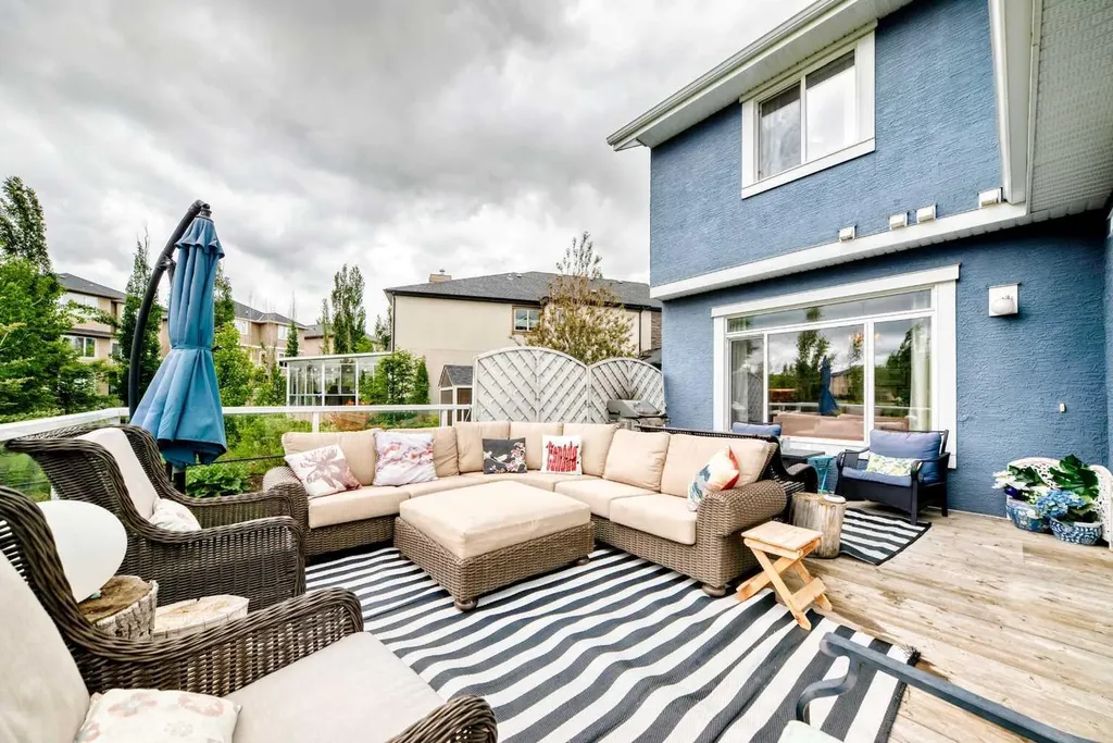 136 Stonemere Close Chestermere AB T1X0C4