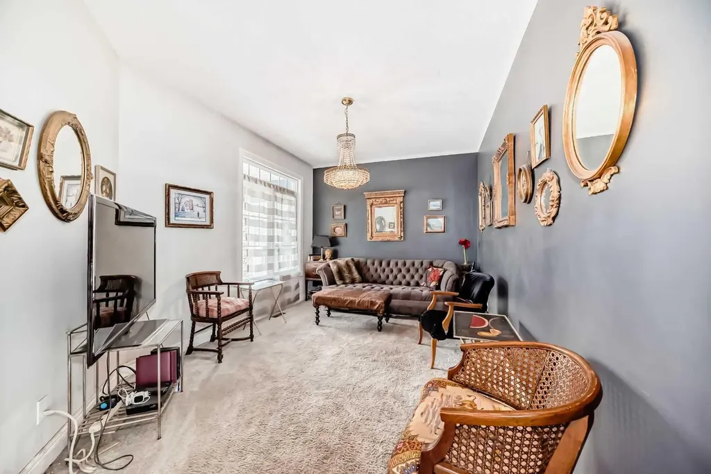 136 Stonemere Close Chestermere AB T1X0C4
