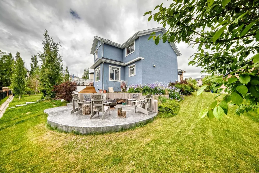 136 Stonemere Close Chestermere AB T1X0C4