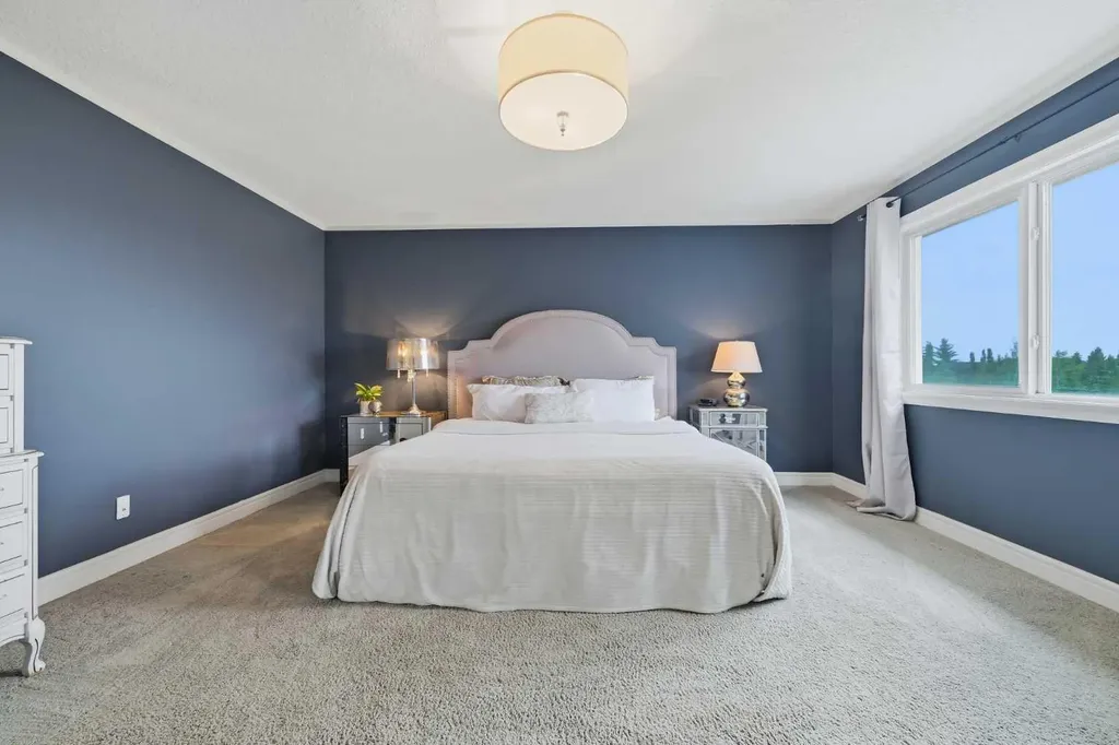 136 Stonemere Close Chestermere AB T1X0C4