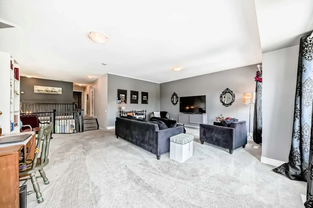 136 Stonemere Close Chestermere AB T1X0C4