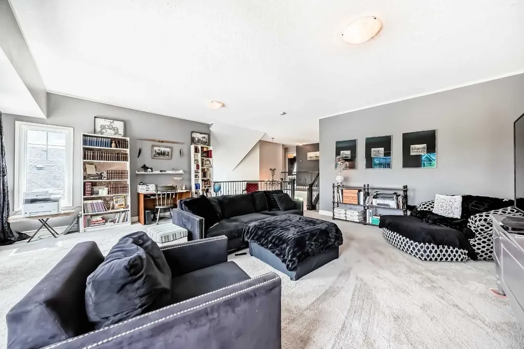 136 Stonemere Close Chestermere AB T1X0C4