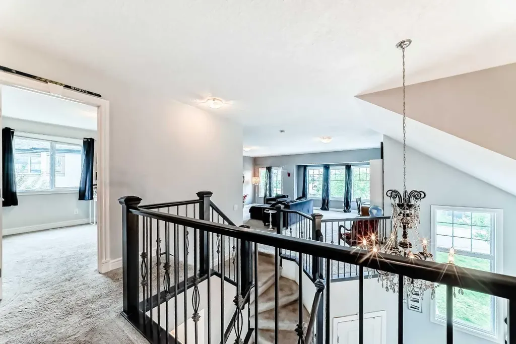 136 Stonemere Close Chestermere AB T1X0C4