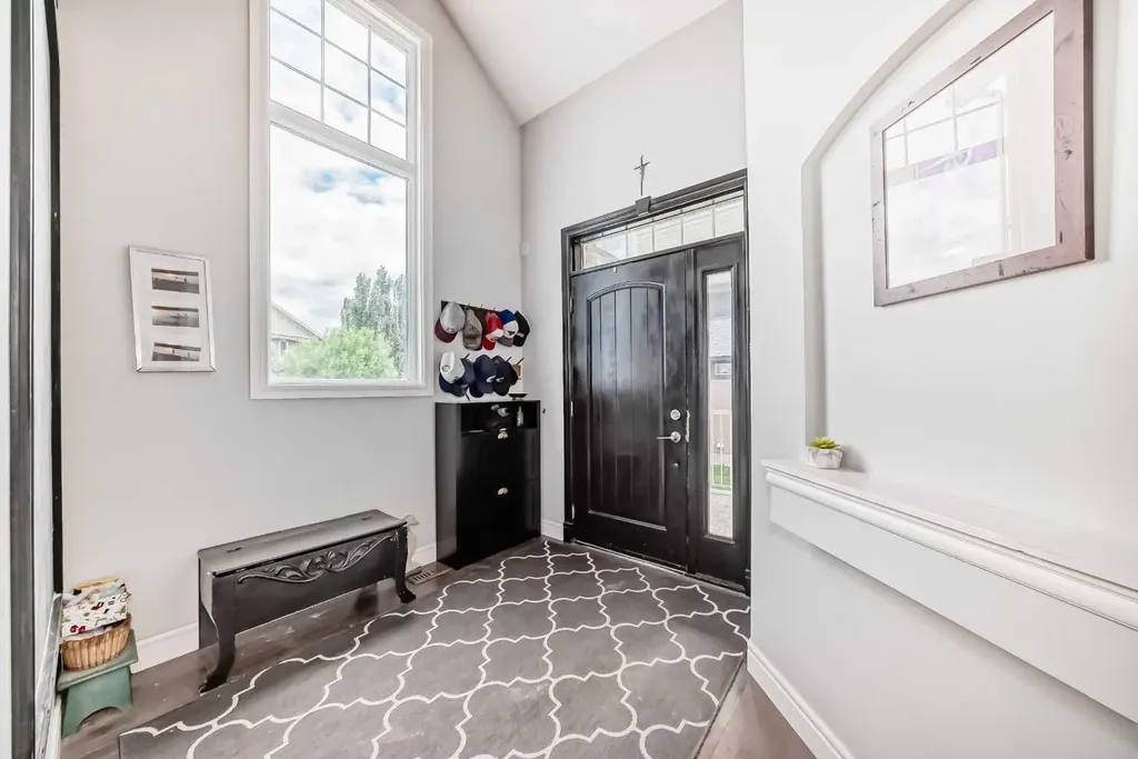 136 Stonemere Close Chestermere AB T1X0C4