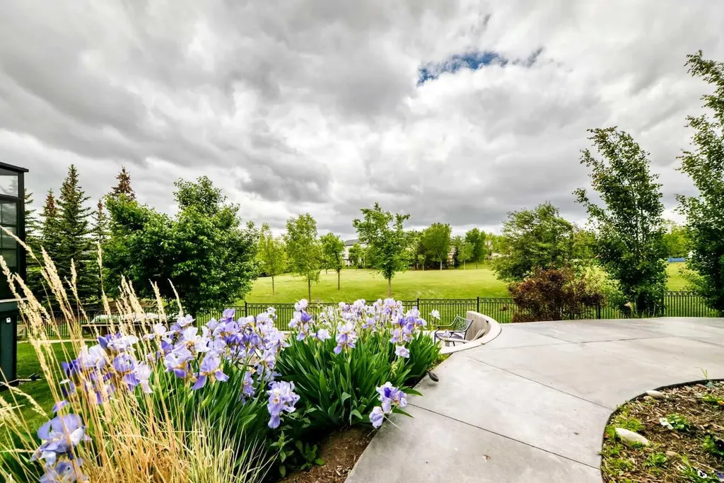 136 Stonemere Close Chestermere AB T1X0C4