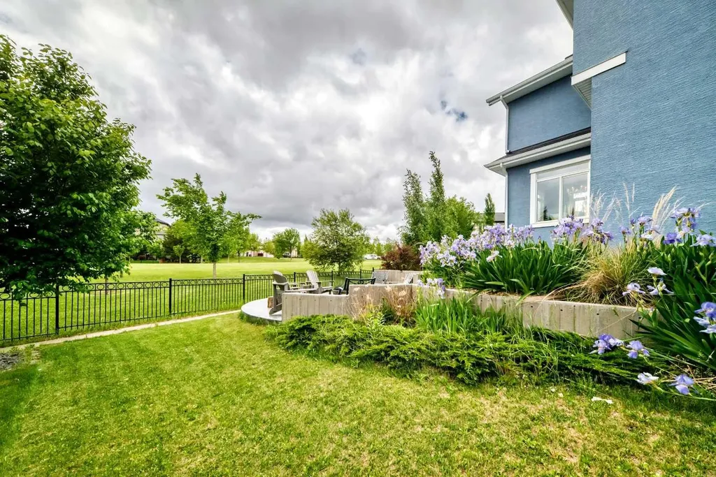 136 Stonemere Close Chestermere AB T1X0C4