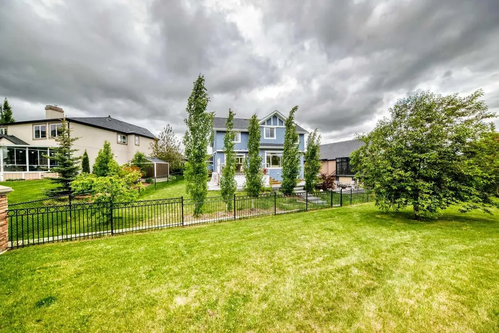 136 Stonemere Close Chestermere AB T1X0C4