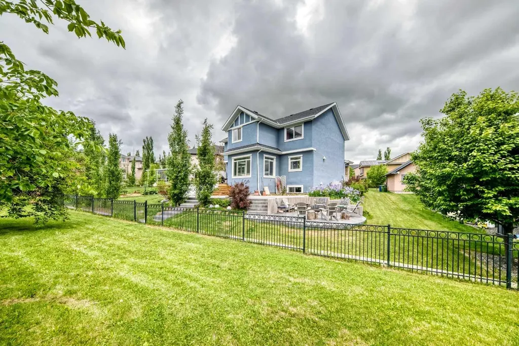 136 Stonemere Close Chestermere AB T1X0C4