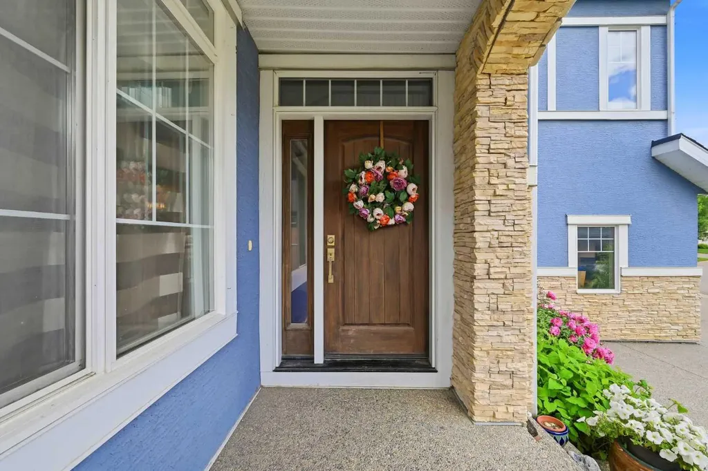 136 Stonemere Close Chestermere AB T1X0C4