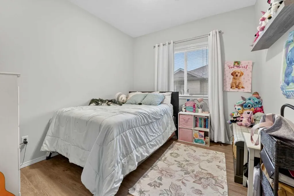 129 Silkstone Road W Lethbridge AB T1J 3H6