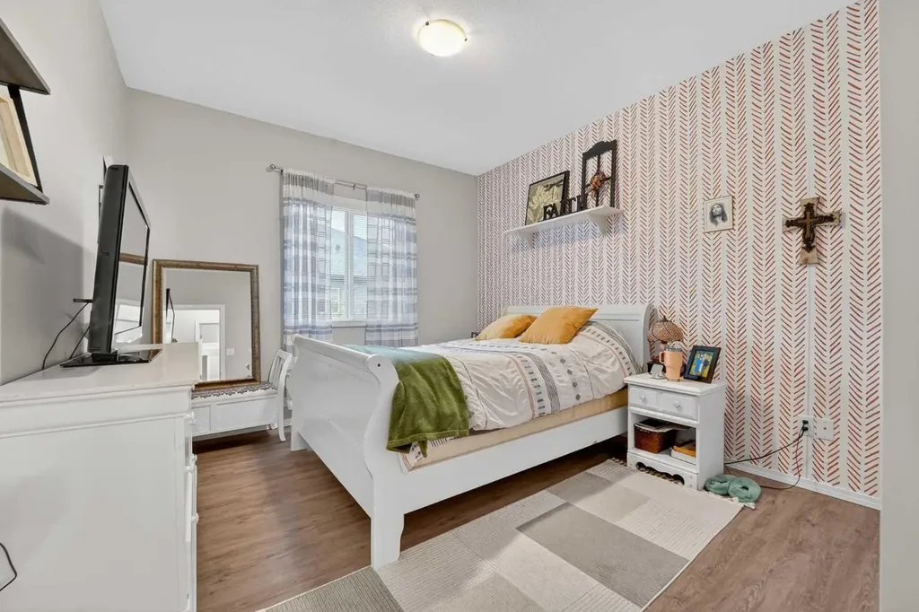 129 Silkstone Road W Lethbridge AB T1J 3H6