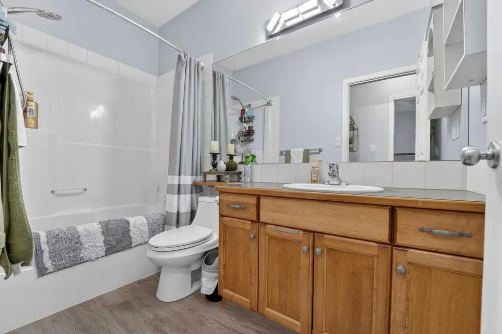 129 Silkstone Road W Lethbridge AB T1J 3H6