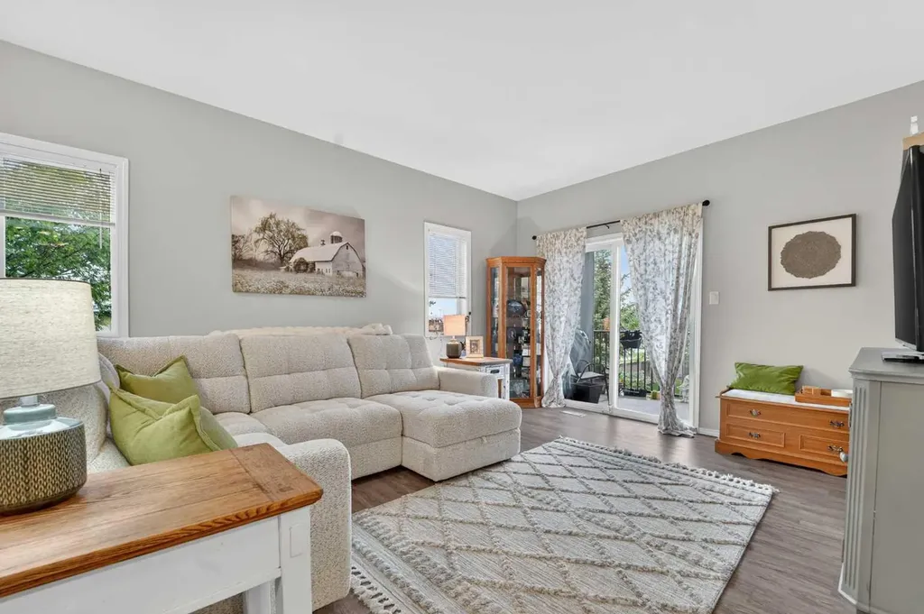 129 Silkstone Road W Lethbridge AB T1J 3H6