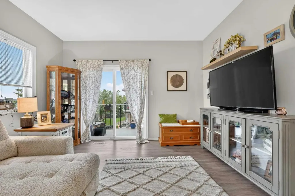 129 Silkstone Road W Lethbridge AB T1J 3H6