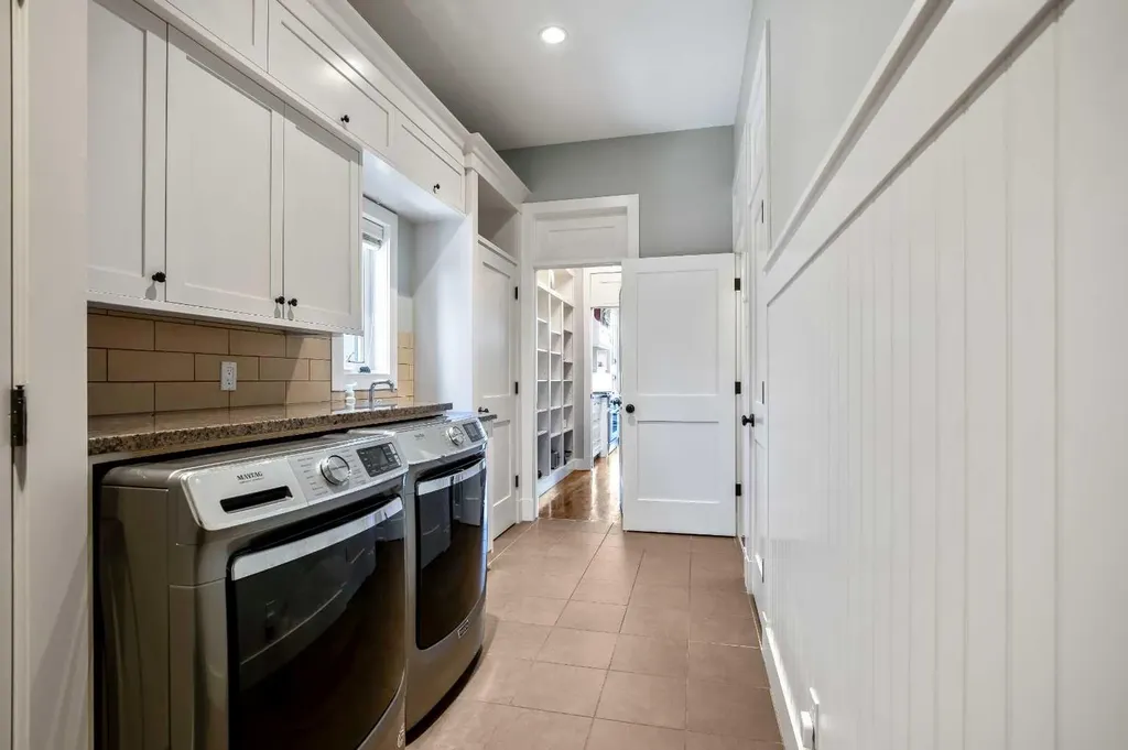 89 Heritage Harbour Heritage Pointe AB T1S 4H8