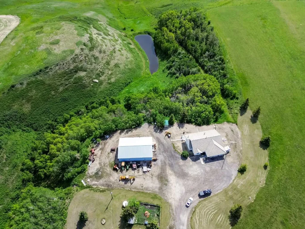 285214 Range Road 293 Rural Rocky View County AB T0M 0S0