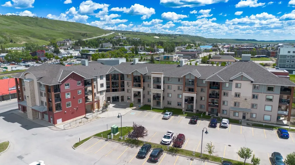 505 Railway Street W Cochrane AB T4C 2K9