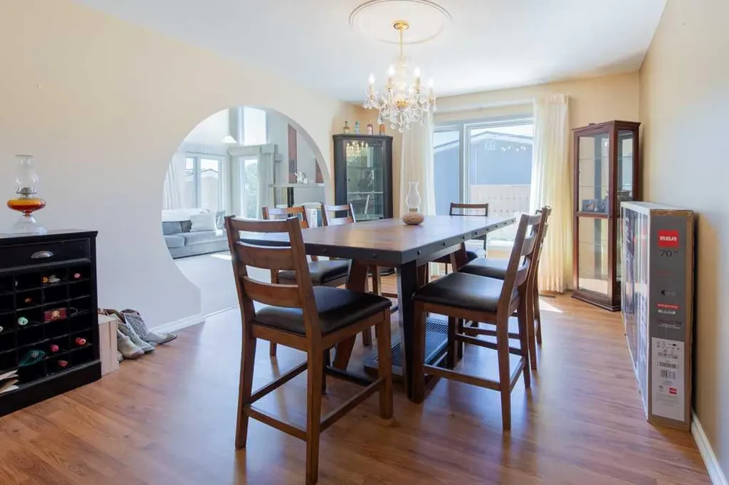 214 3 Street W Cardston AB T0K 0K0