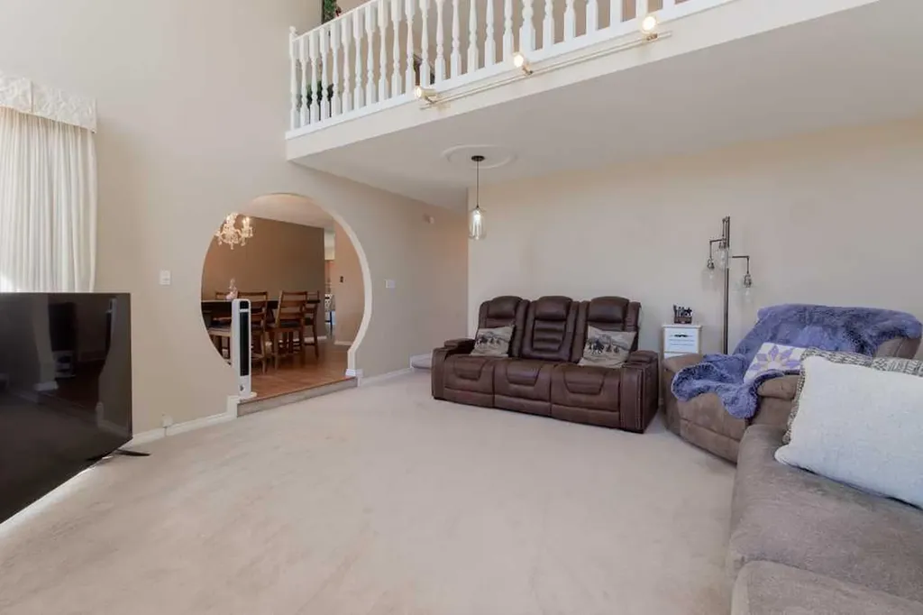214 3 Street W Cardston AB T0K 0K0