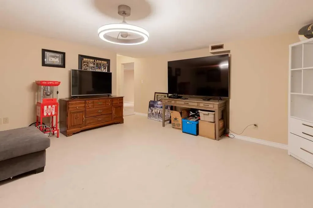 214 3 Street W Cardston AB T0K 0K0