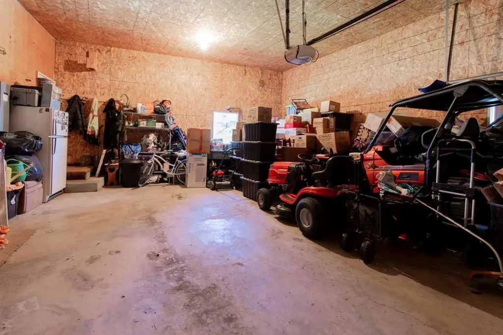 214 3 Street W Cardston AB T0K 0K0