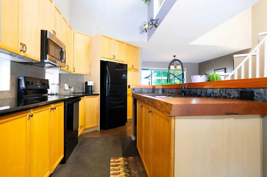 213 Tuscany Valley Green NW Calgary AB T3L 0A1