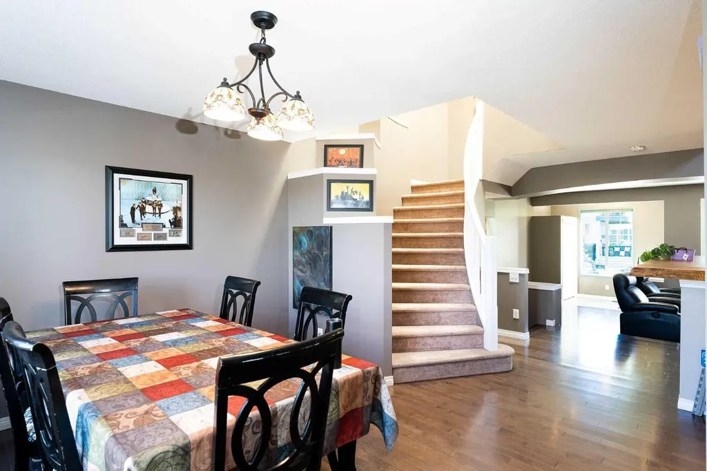 213 Tuscany Valley Green NW Calgary AB T3L 0A1