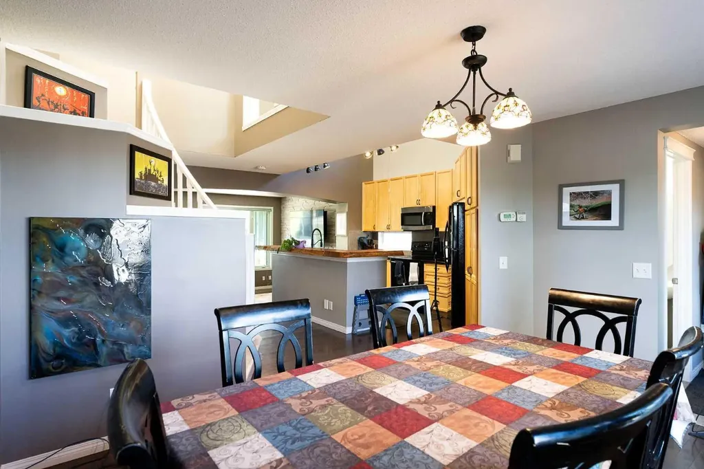 213 Tuscany Valley Green NW Calgary AB T3L 0A1