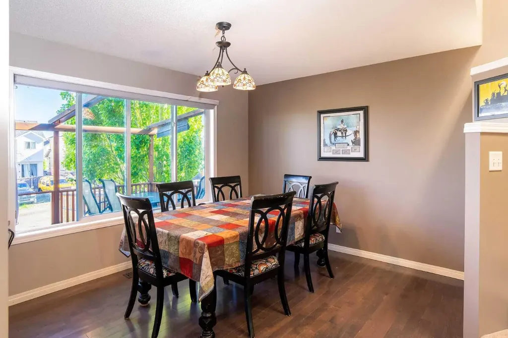 213 Tuscany Valley Green NW Calgary AB T3L 0A1