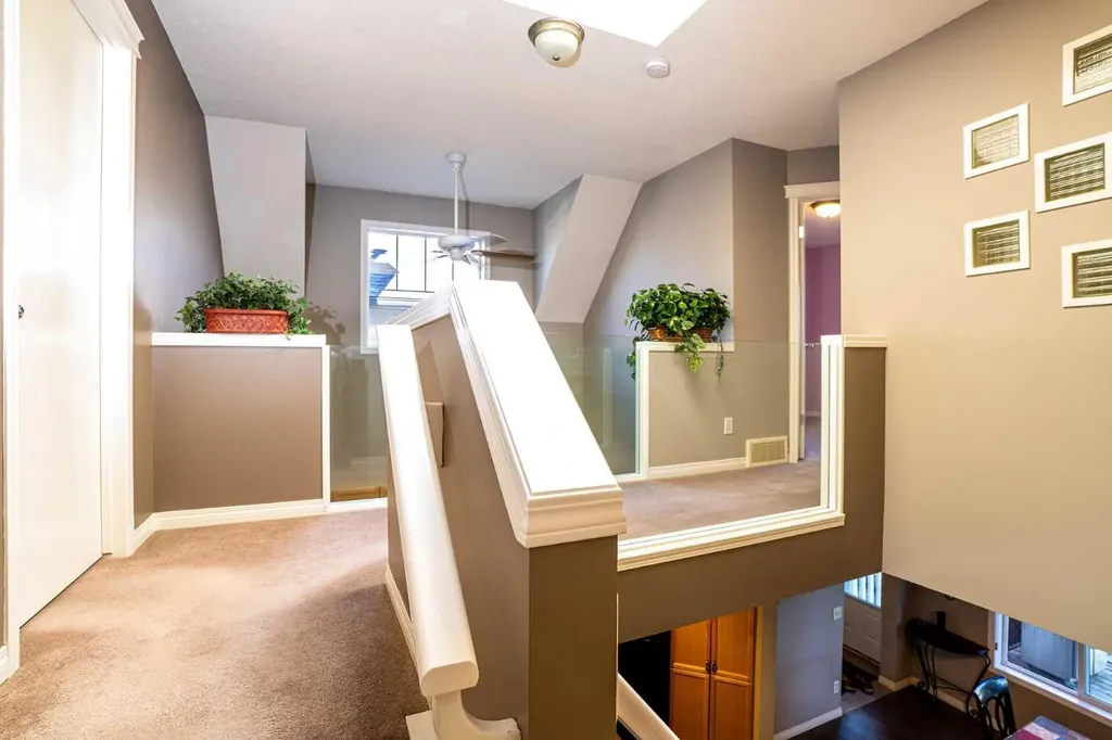 213 Tuscany Valley Green NW Calgary AB T3L 0A1