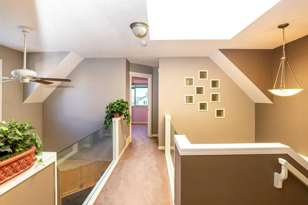 213 Tuscany Valley Green NW Calgary AB T3L 0A1
