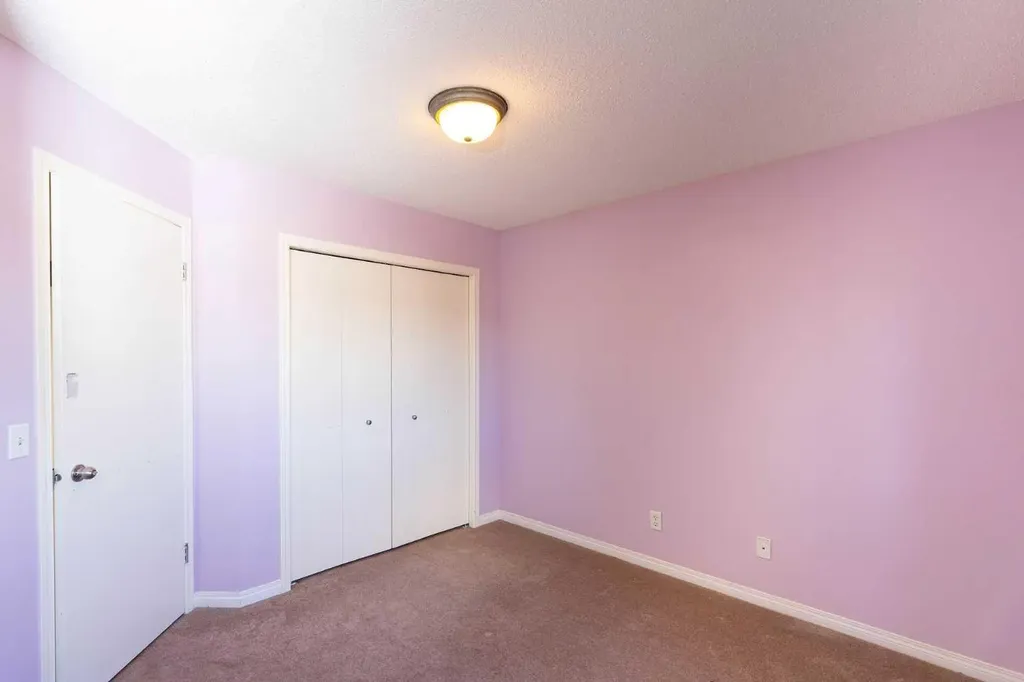 213 Tuscany Valley Green NW Calgary AB T3L 0A1