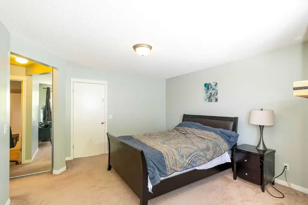 213 Tuscany Valley Green NW Calgary AB T3L 0A1