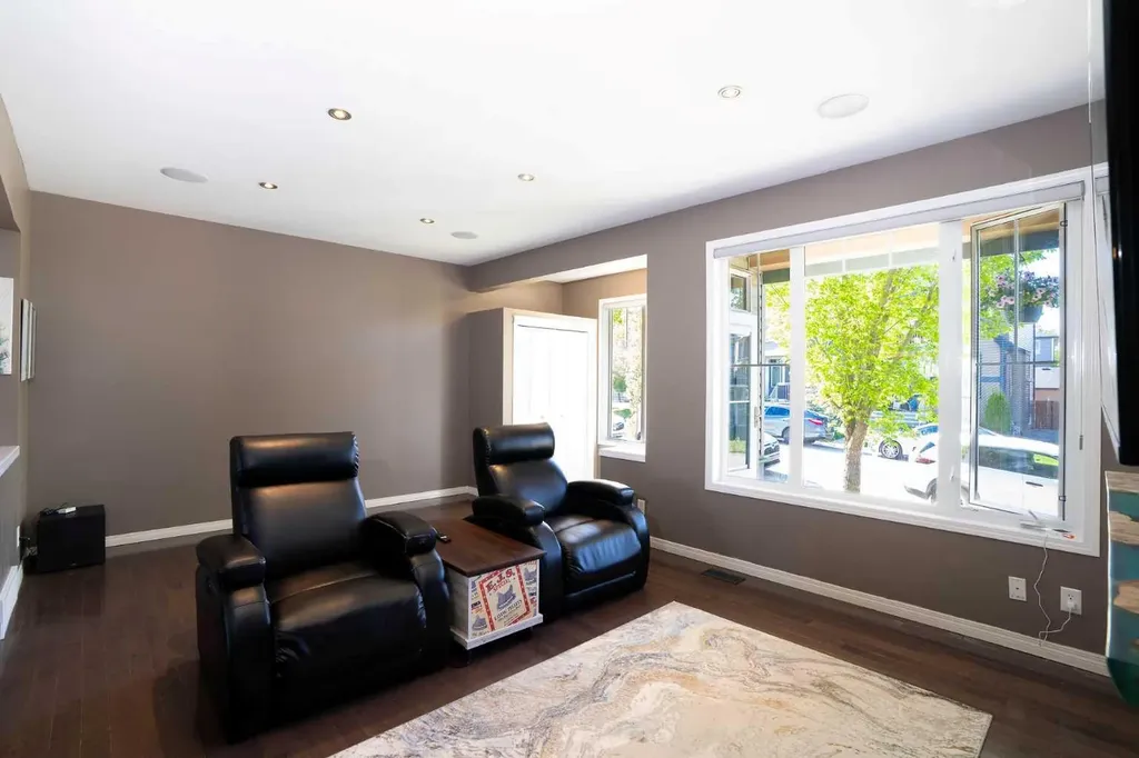 213 Tuscany Valley Green NW Calgary AB T3L 0A1