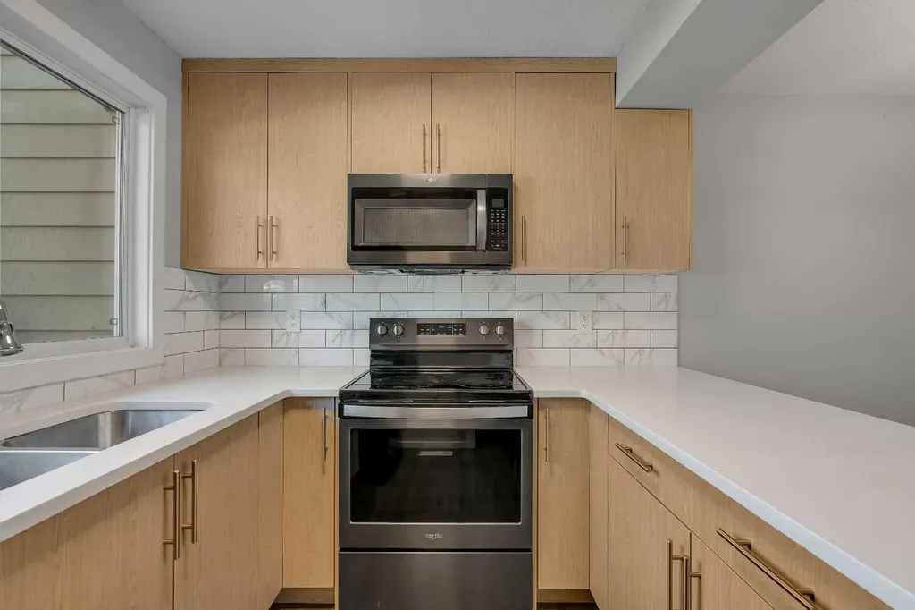 7205 4 Street NE Calgary AB T2K5S3