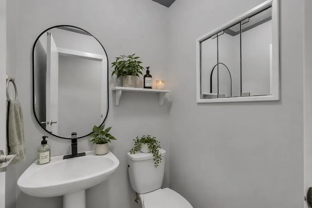 7205 4 Street NE Calgary AB T2K5S3