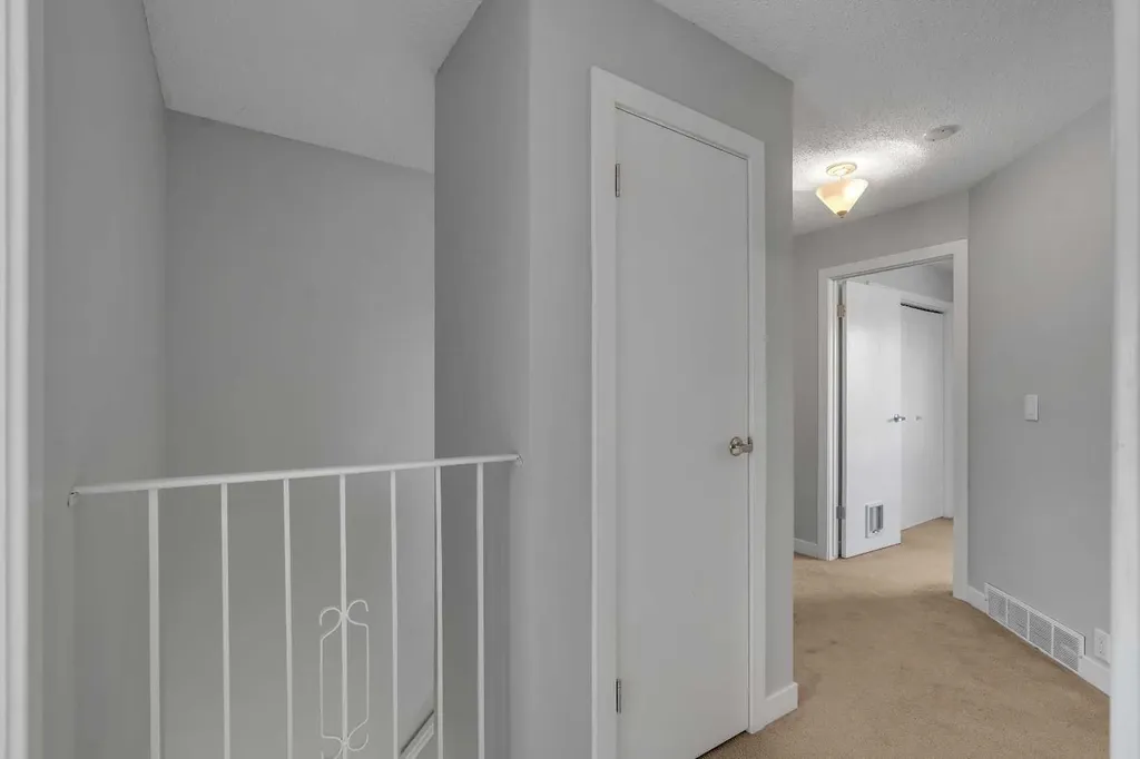 7205 4 Street NE Calgary AB T2K5S3