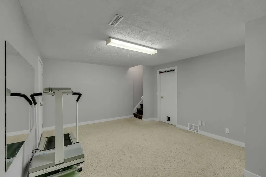 7205 4 Street NE Calgary AB T2K5S3
