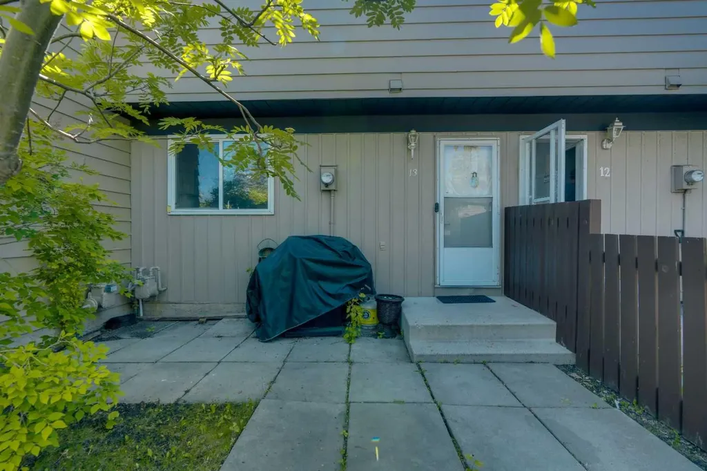 7205 4 Street NE Calgary AB T2K5S3