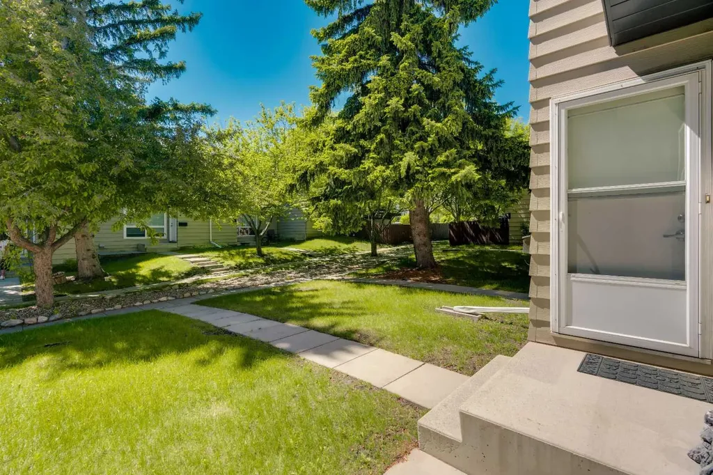 7205 4 Street NE Calgary AB T2K5S3