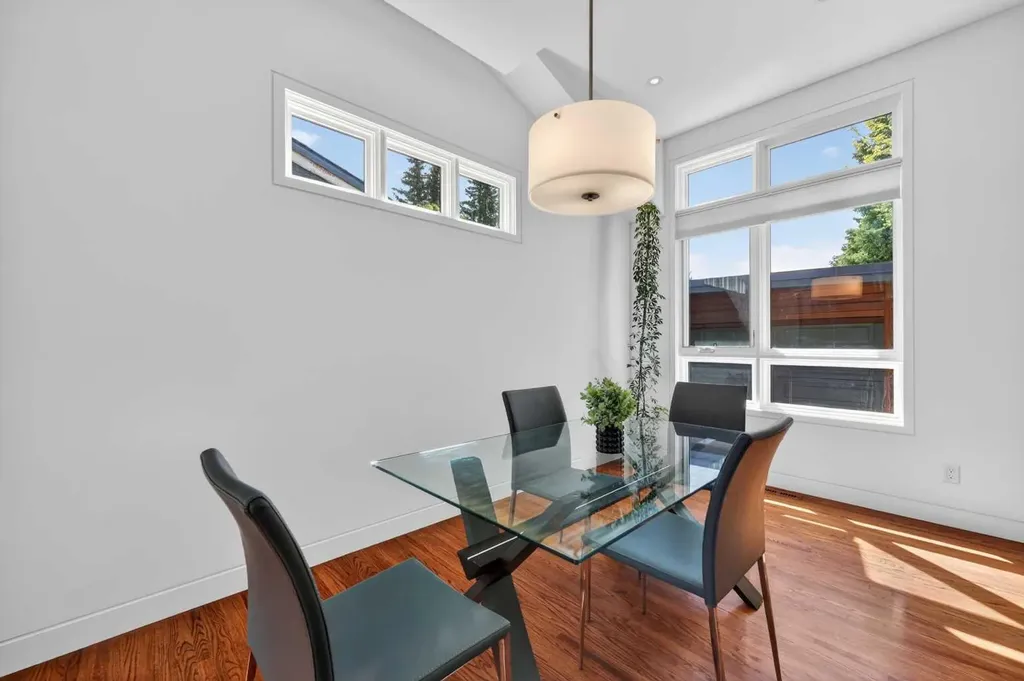 5119 Vallance Crescent NW Calgary AB T3A 0T7