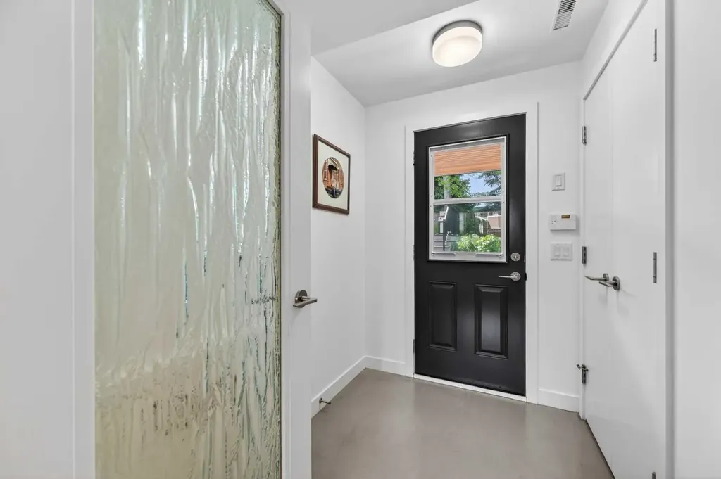 5119 Vallance Crescent NW Calgary AB T3A 0T7