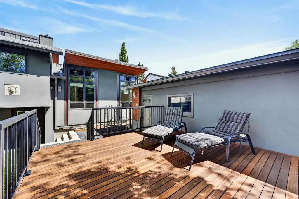 5119 Vallance Crescent NW Calgary AB T3A 0T7
