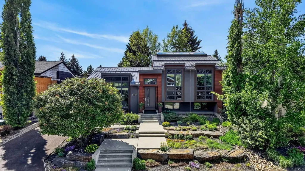 5119 Vallance Crescent NW Calgary AB T3A 0T7