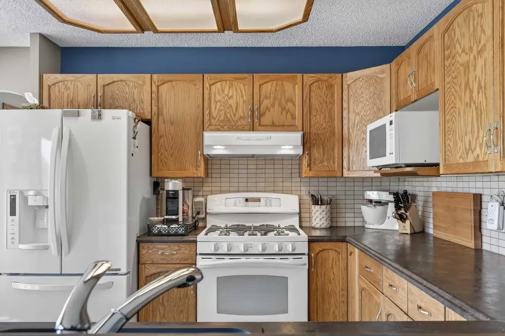 57 Del Rio Place NE Calgary AB T1Y 6N3