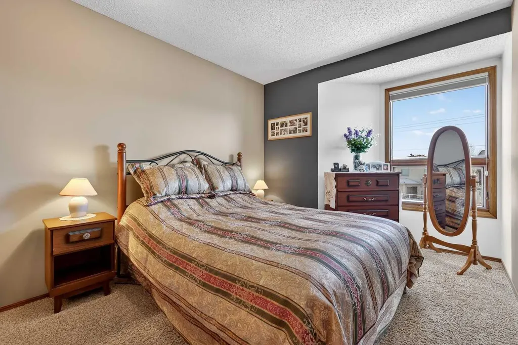 57 Del Rio Place NE Calgary AB T1Y 6N3