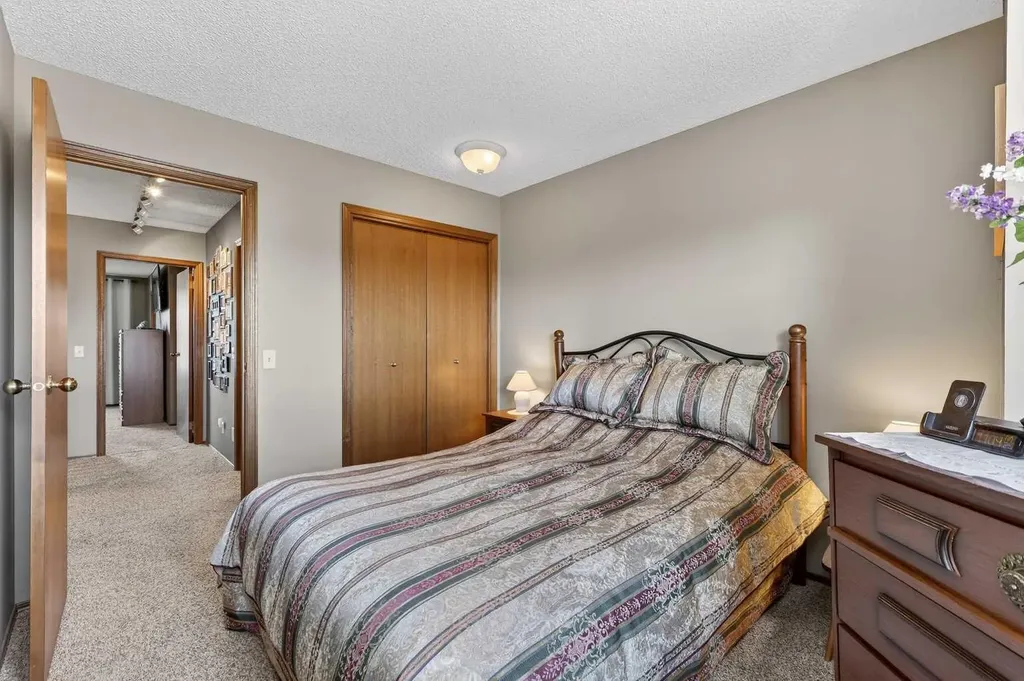57 Del Rio Place NE Calgary AB T1Y 6N3