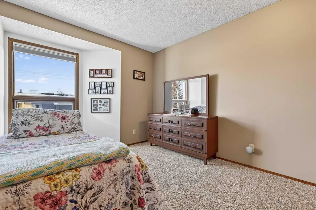 57 Del Rio Place NE Calgary AB T1Y 6N3