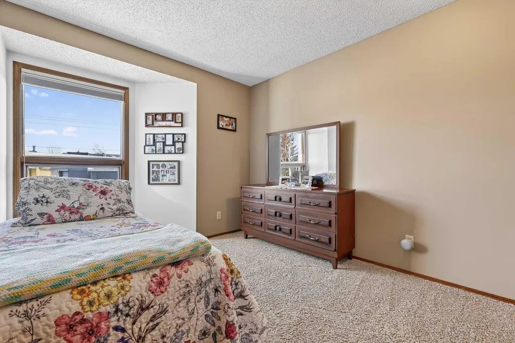 57 Del Rio Place NE Calgary AB T1Y 6N3