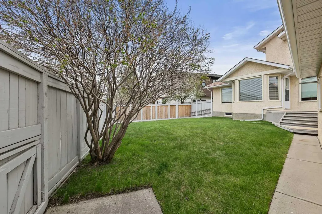 57 Del Rio Place NE Calgary AB T1Y 6N3